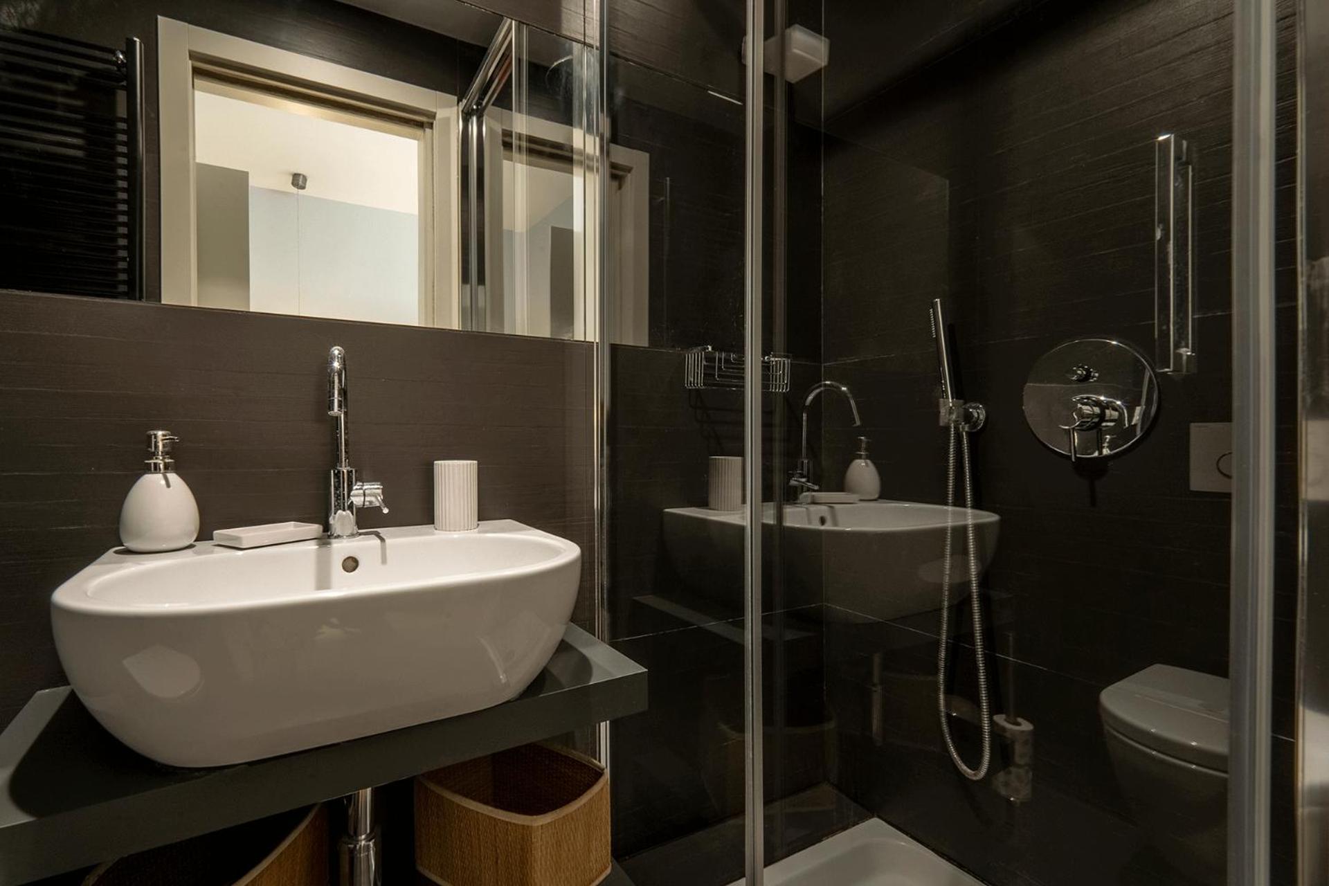 Fotofever Apt, Two Bedrooms With Air Conditioned In Elegant Shopping Area, Close To Vatican City โรม ภายนอก รูปภาพ